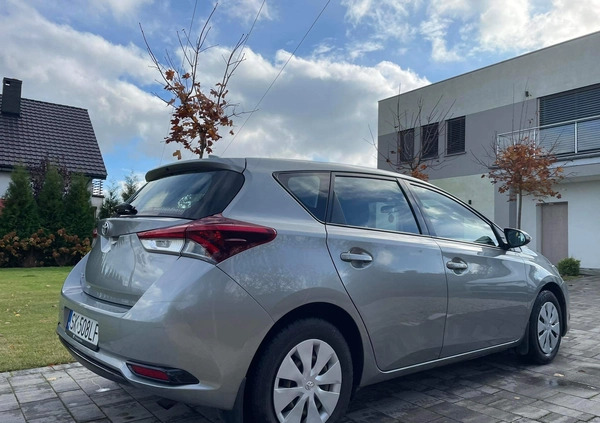 Toyota Auris cena 42900 przebieg: 182000, rok produkcji 2017 z Kalisz małe 79